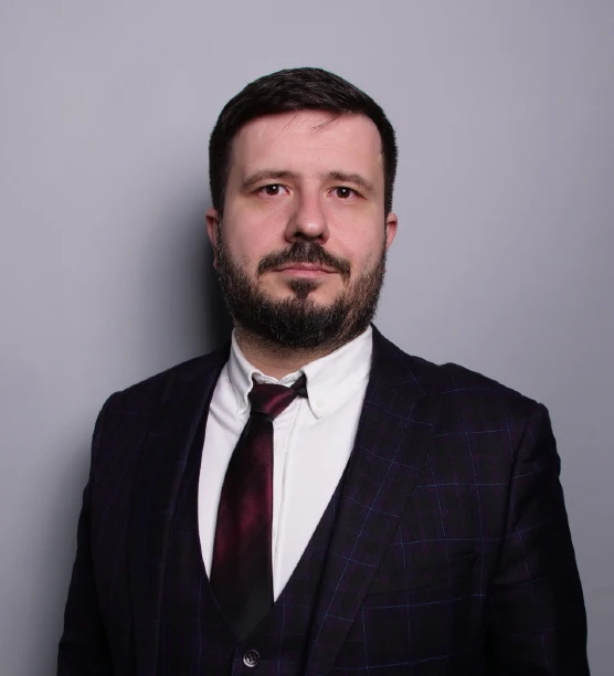 Гамбаров Эльнур Эльмирович